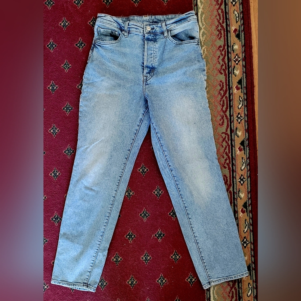 H&M Mom Jeans size 8